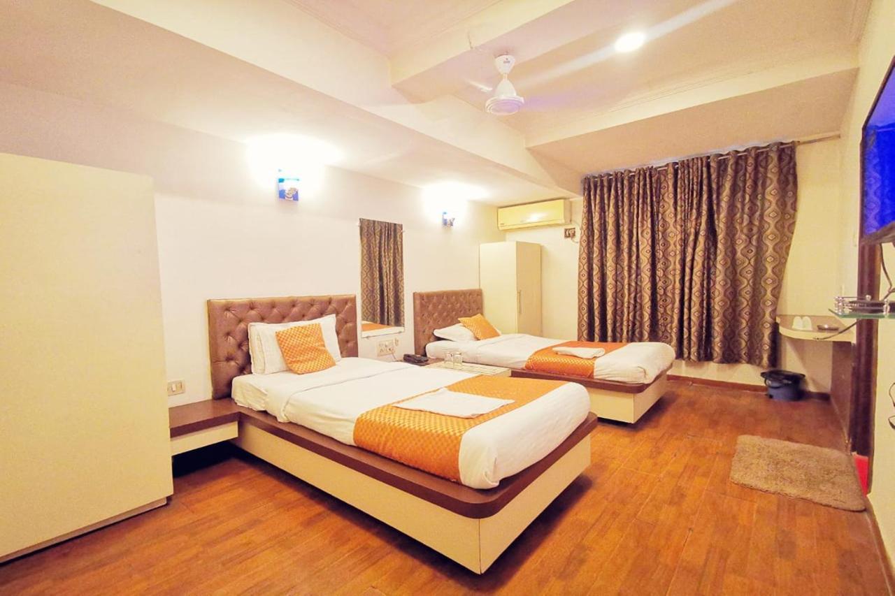 Hotel Neelkiran Navi Mumbai Exterior photo