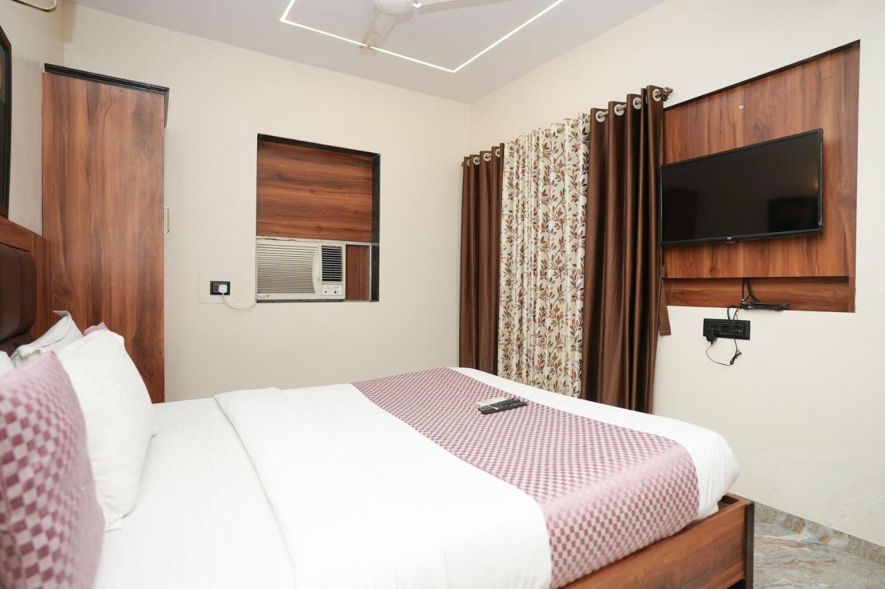 Hotel Neelkiran Navi Mumbai Exterior photo