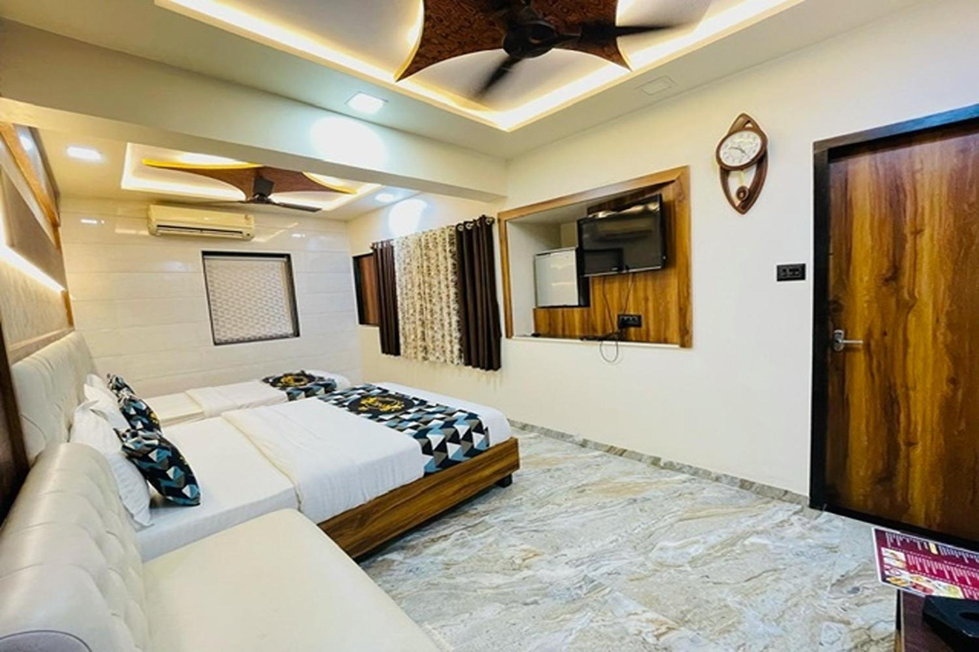 Hotel Neelkiran Navi Mumbai Exterior photo