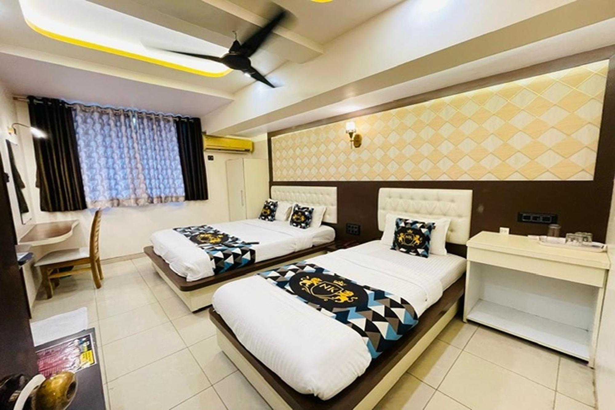 Hotel Neelkiran Navi Mumbai Exterior photo